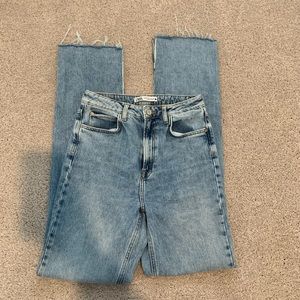 Zara Split Hem Jeans/Denim